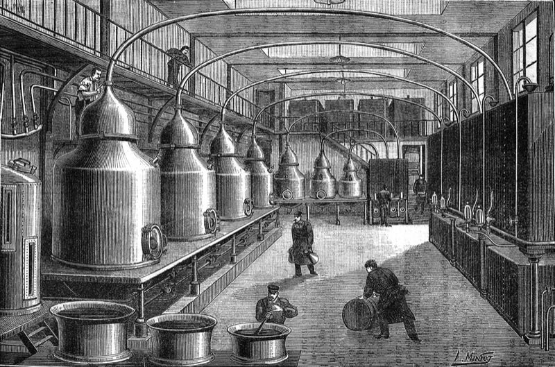 An absinthe distillery in France, 1904. From Dictionnaire encyclopédique de l'épicerie et des industries annexes.