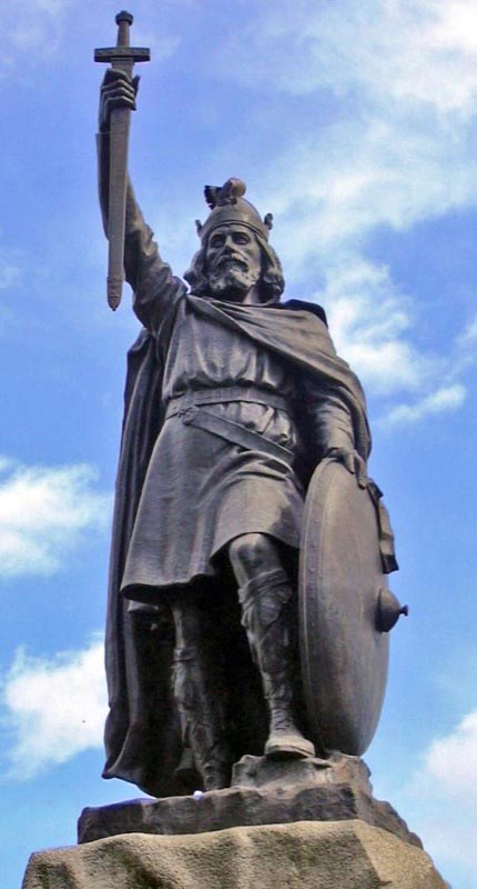 Statue of Alfred the Great at Winchester.