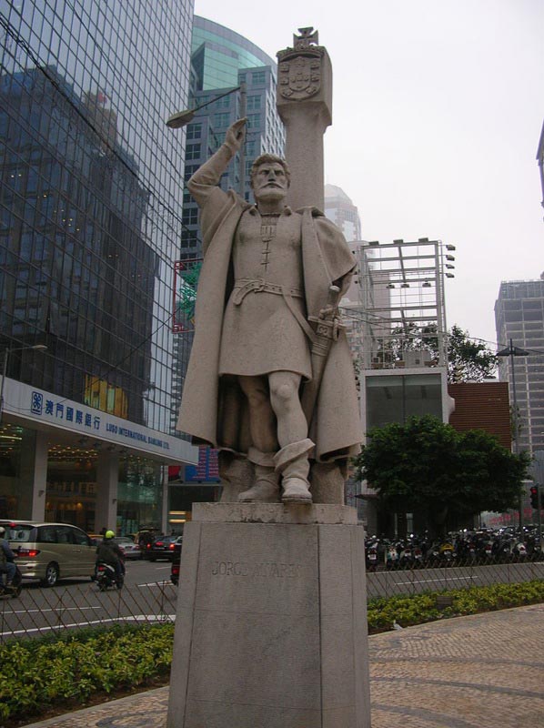 Jorge Álvares statue in Macau.