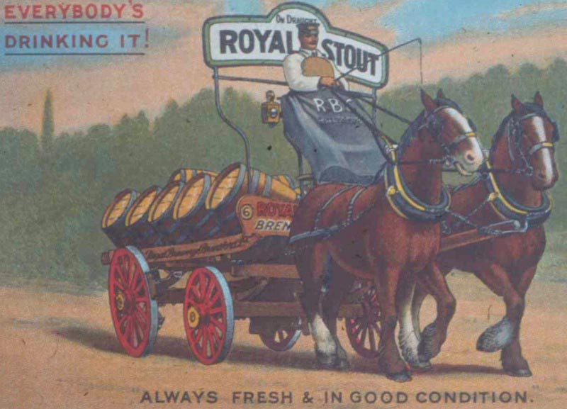 Wooden barrels still in use in the 20th century to keep produce "fresh and in good condition". (Royal Stout trading card, 1910).