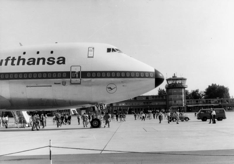 First landing of ab Boeing 747 "Jumbo Jet" in Nuremberg on July 12th, 1970.