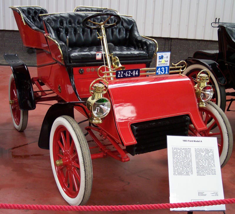 A Ford 'Model A' from 1903.