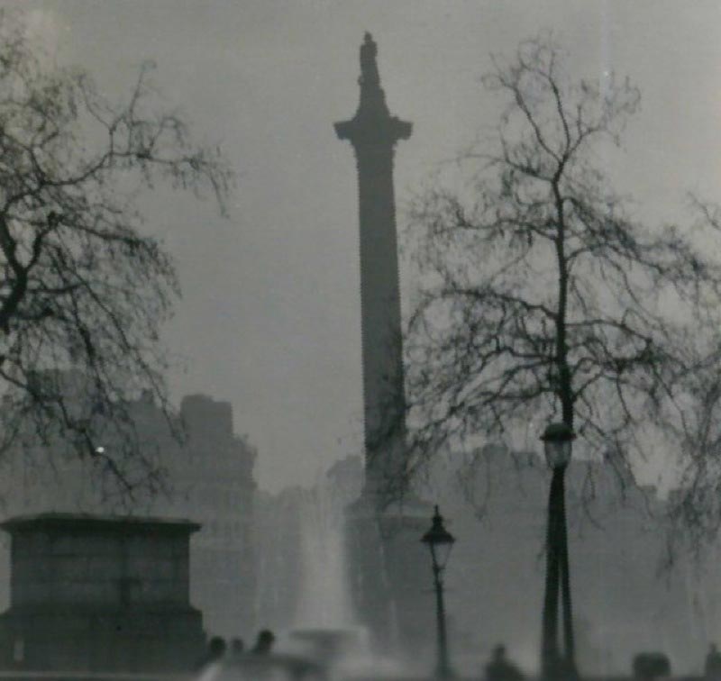 Nelson's Column during the Great Smog of 1952.