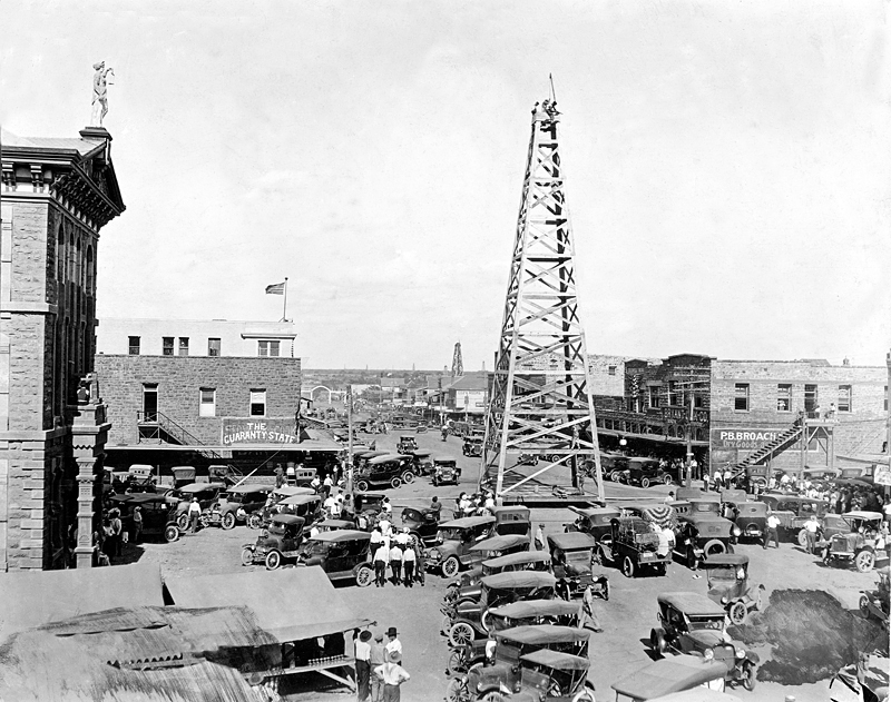 An oil rig exhibition on Main Street in Breckenridge, Texas, 1920.